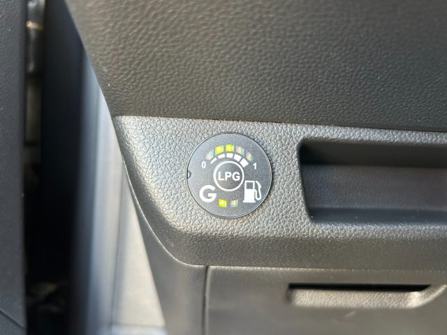 RENAULT Clio usata, con Servosterzo