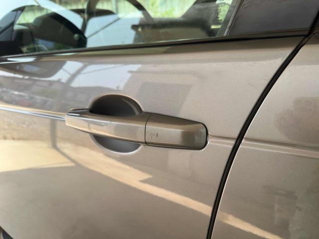 LAND ROVER Discovery usata, con Isofix
