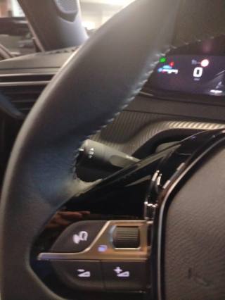 PEUGEOT 2008 usata 21