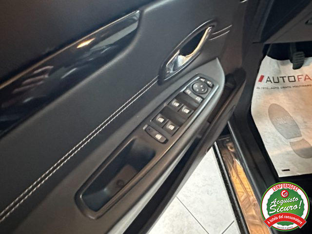 RENAULT Scenic usata, con Volante multifunzione