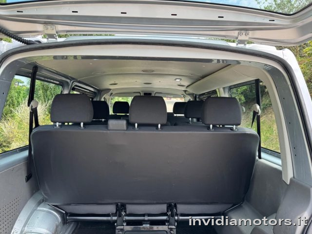 VOLKSWAGEN Caravelle usata, con Cruise Control