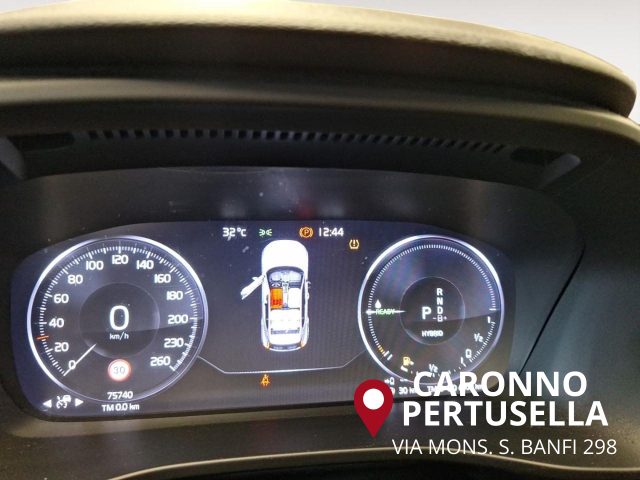 VOLVO XC40 usata, con Controllo automatico clima