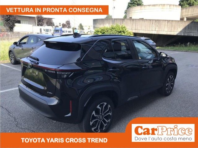 TOYOTA Yaris Cross usata, con Autoradio