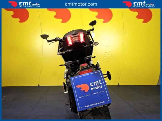 YAMAHA MT-09 usata 10