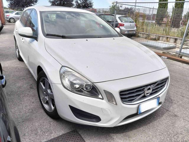 VOLVO V40 usata 1