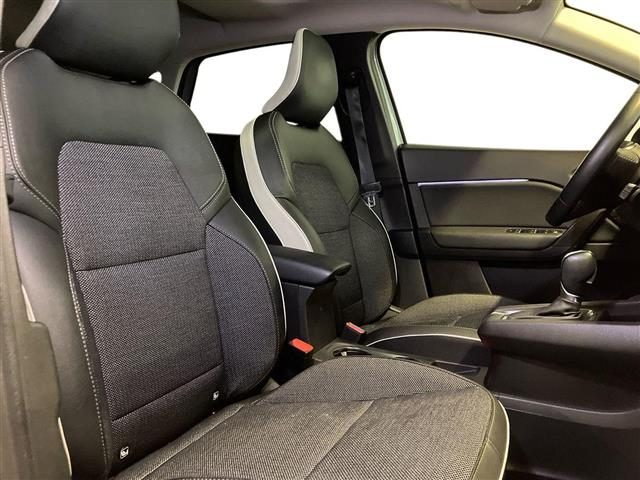 RENAULT Captur usata, con Volante in pelle