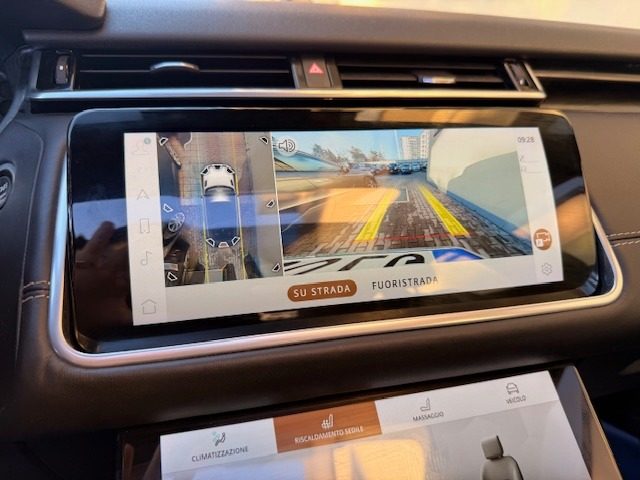 LAND ROVER Range Rover Velar usata, con Sedili riscaldati