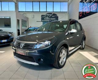 DACIA Sandero Stepway 1.6 8V GPL 85CV *NEOPAT*DISTRIBUZIONE OK*