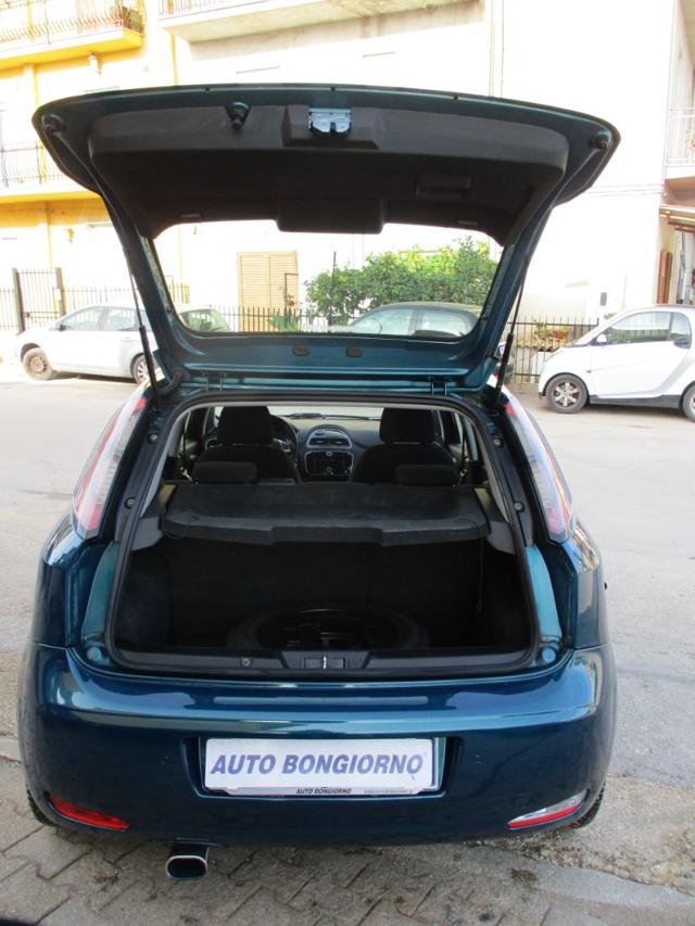 FIAT Punto usata, con Autoradio
