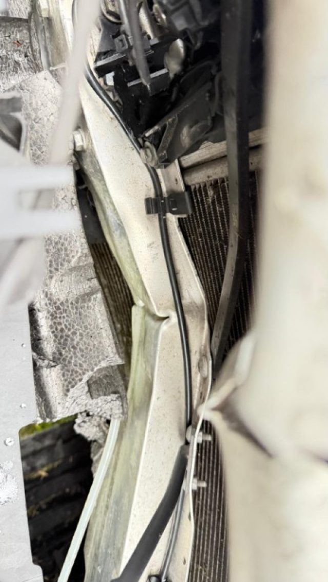 MERCEDES-BENZ E 220 usata, con Cruise Control