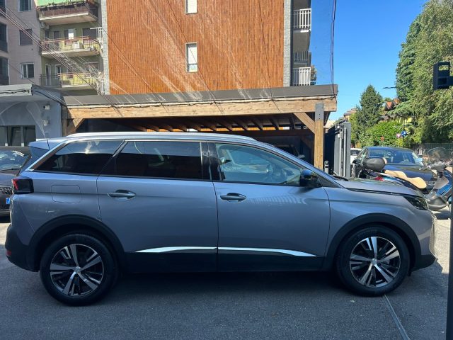 PEUGEOT 5008 usata, con Airbag laterali