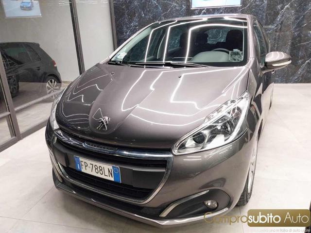PEUGEOT 208 usata, con Airbag