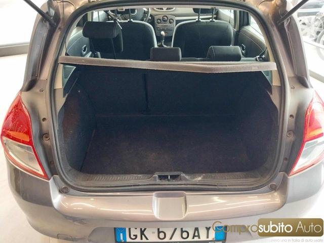 RENAULT Clio usata, con Controllo trazione