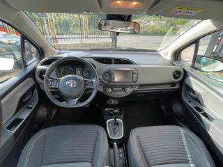 TOYOTA Yaris usata 23
