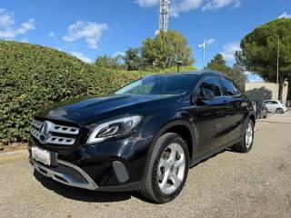 MERCEDES-BENZ GLA 180 d Sport NAVI - LED - PDC POST. - BT - 18
