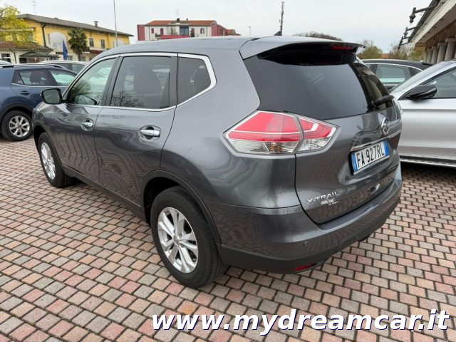 NISSAN X-Trail usata, con Autoradio