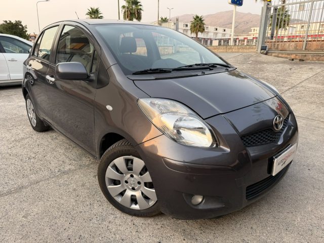 TOYOTA Yaris usata, con Airbag laterali
