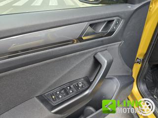 VOLKSWAGEN T-Roc usata 24