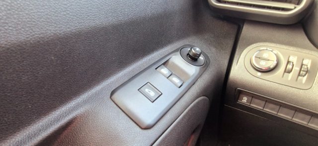 OPEL Combo usata 15