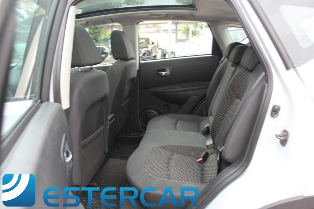 NISSAN Qashqai usata, con Controllo automatico clima
