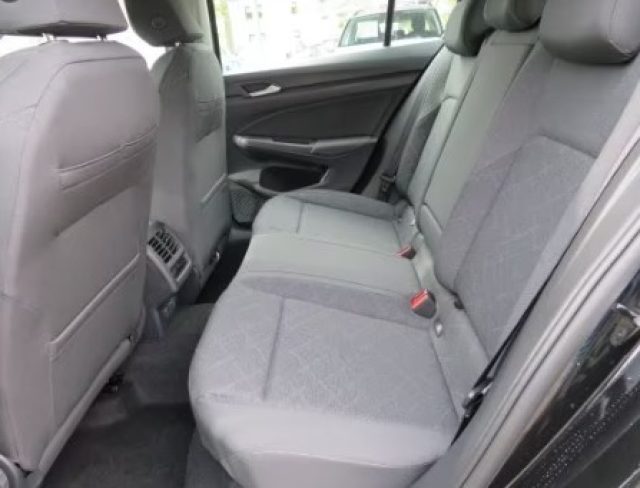 VOLKSWAGEN Golf usata, con Airbag Passeggero