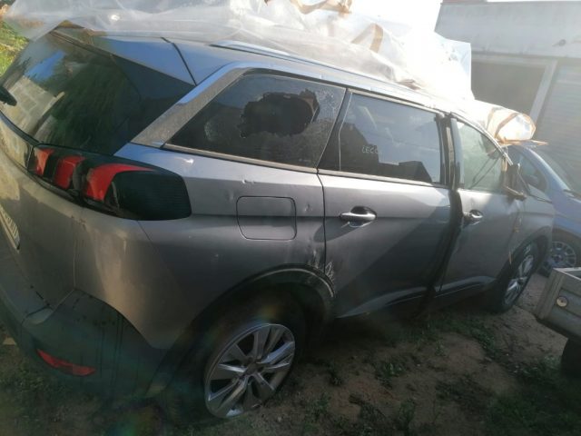 PEUGEOT 5008 usata, con Airbag laterali