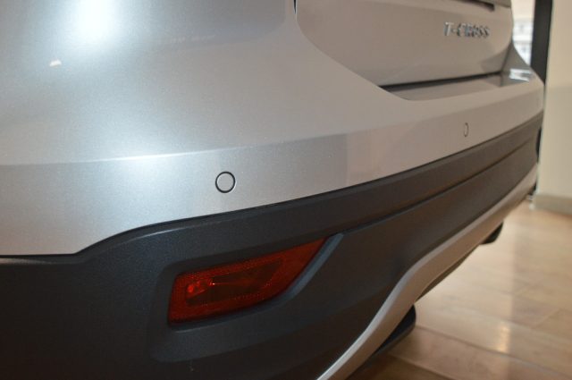VOLKSWAGEN T-Cross usata, con Autoradio