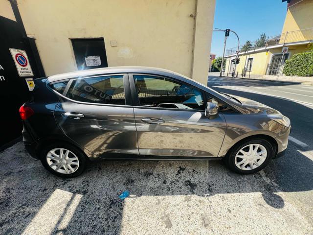 FORD Fiesta usata, con Autoradio