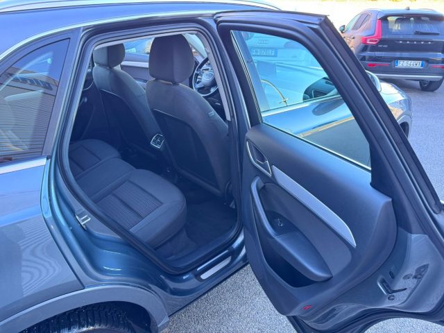 AUDI Q3 usata, con Sensori di parcheggio posteriori