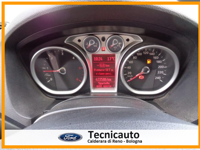 FORD Kuga usata, con Touch screen