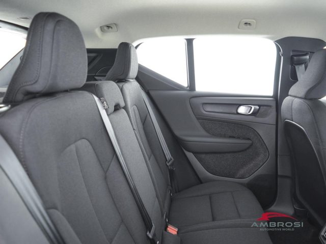 VOLVO XC40 usata 9