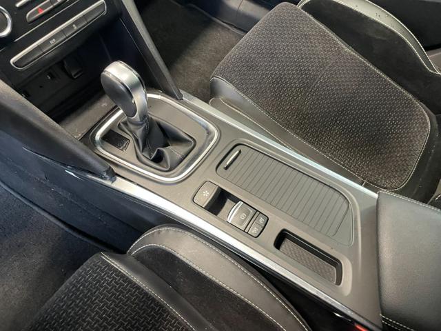 RENAULT Megane usata, con Park Distance Control