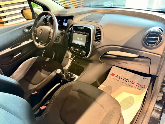 RENAULT Captur usata, con Park Distance Control