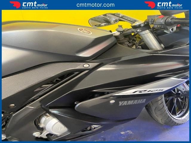 YAMAHA YZF R125 usata 9