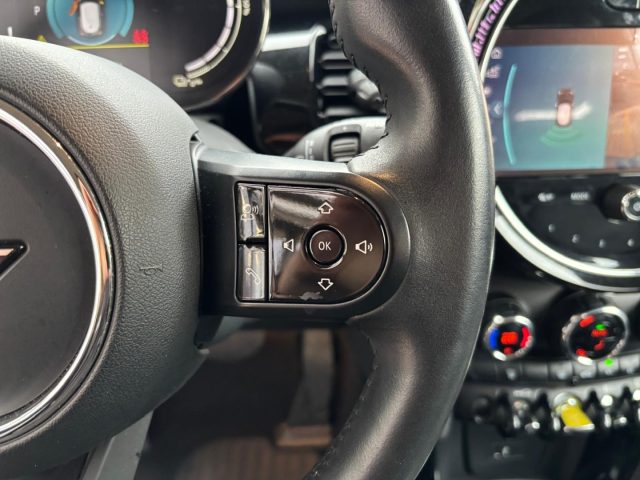 MINI Cooper SE usata, con USB