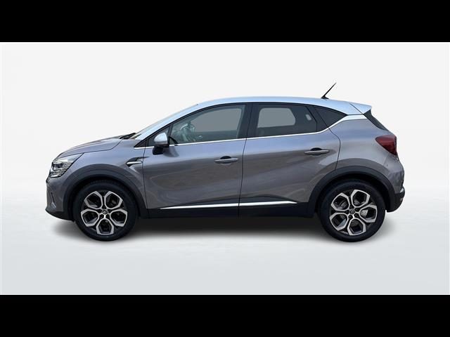 RENAULT Captur usata, con USB