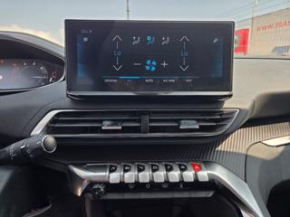 PEUGEOT 3008 usata, con Sistema di navigazione