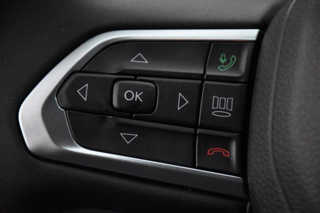 JEEP Compass usata, con Volante in pelle