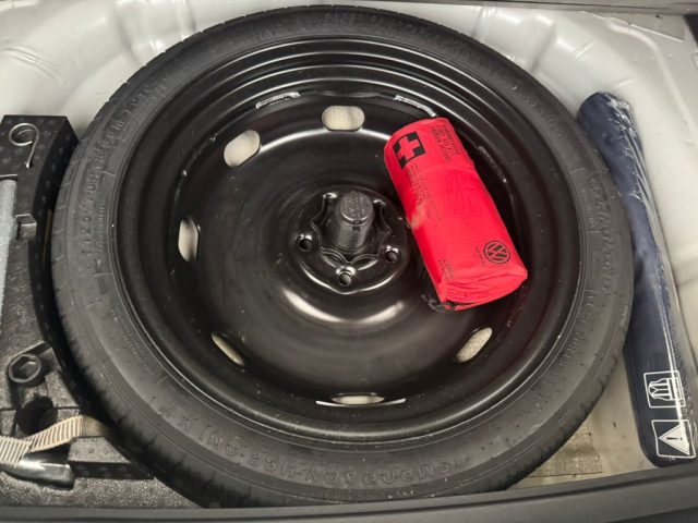 VOLKSWAGEN T-Roc usata, con Volante in pelle