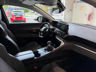 PEUGEOT 3008 usata, con Sistema di navigazione