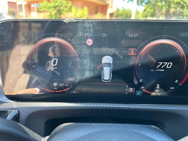 MERCEDES-BENZ CLA 200 usata 33