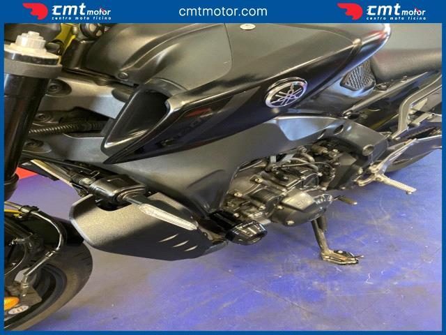 YAMAHA MT-09 usata 7
