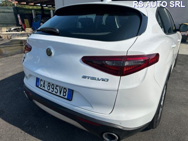 ALFA ROMEO Stelvio usata, con Cerchi in lega