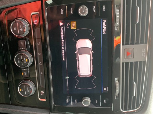 VOLKSWAGEN Golf Variant usata, con USB