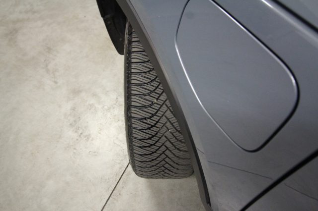 VOLVO XC40 usata, con USB