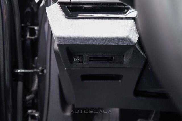 PEUGEOT 3008 usata, con Fari LED