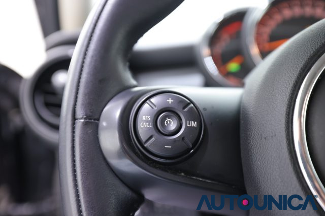 MINI Cooper usata, con USB