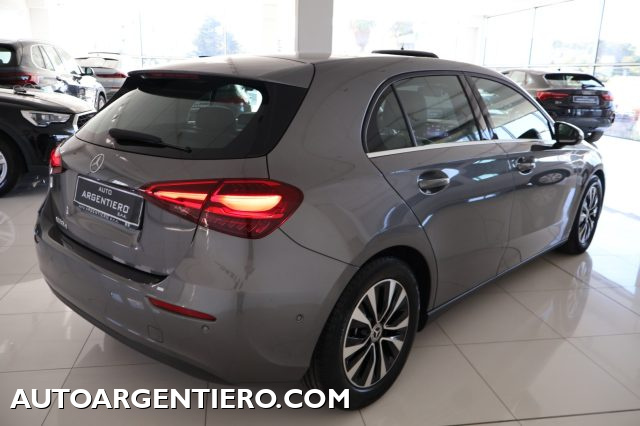 MERCEDES-BENZ A 180 usata, con Sensore di pioggia