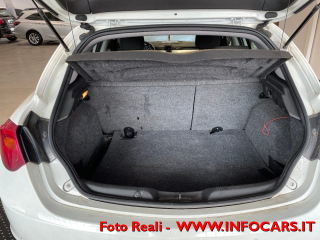 ALFA ROMEO Giulietta usata, con Sensori di parcheggio posteriori
