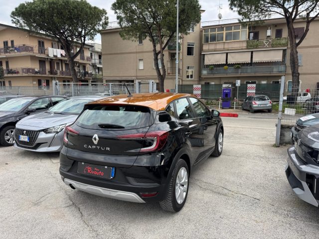 RENAULT Captur usata, con Autoradio